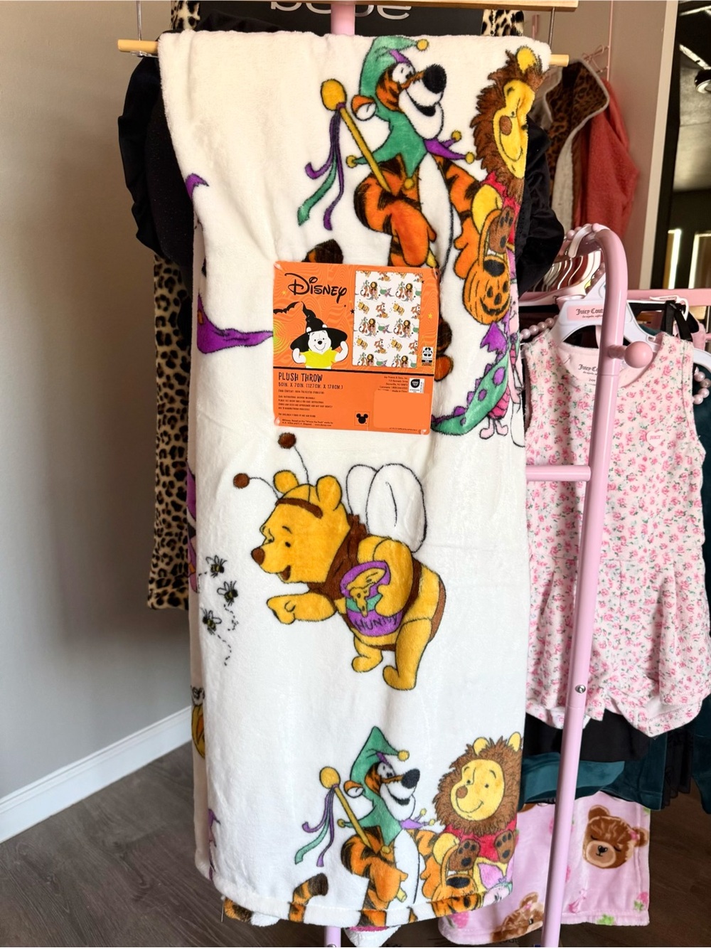 Disney White Plush Throw Blanket with Winnie the Pooh & Friends Print - Picture 1 of 2